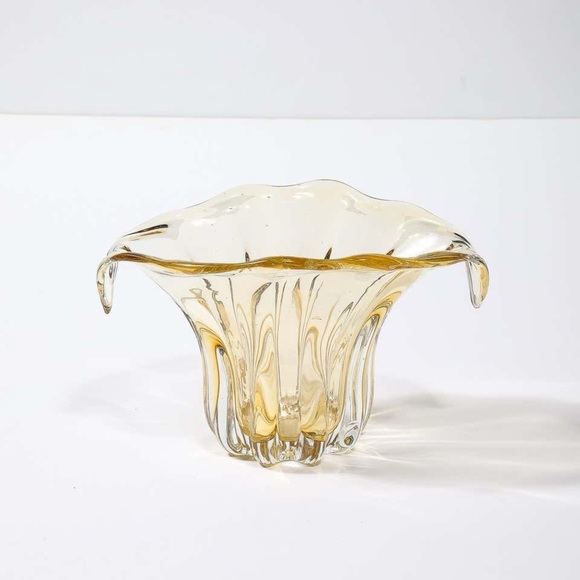 Mid-Century Modernist Hand-Blown Murano Glass Fluted Vase in Citrine​​ - Picture 4 of 9
